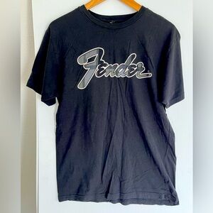 FENDER black tee